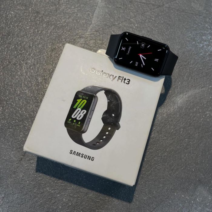Samsung Galaxy Fit 3 Smartwatch,