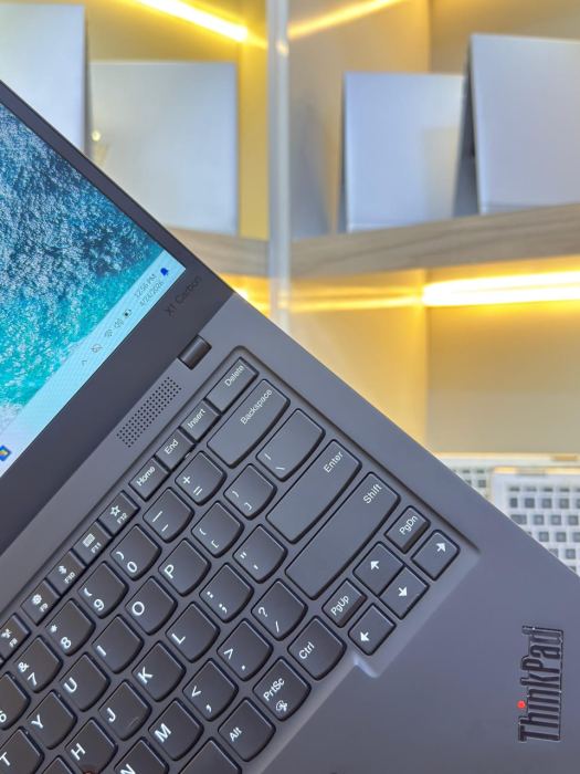 Lenovo Thinkpad X1 Carbon