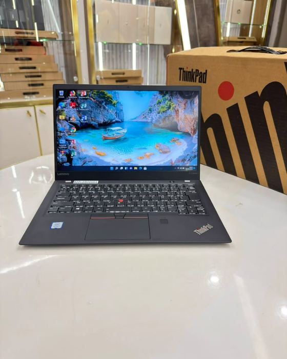 Lenovo Thinkpad X1 Carbon