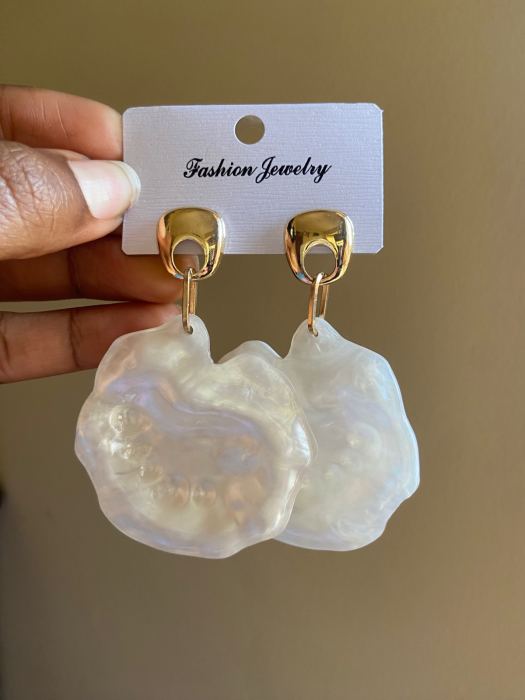 Ear rings
